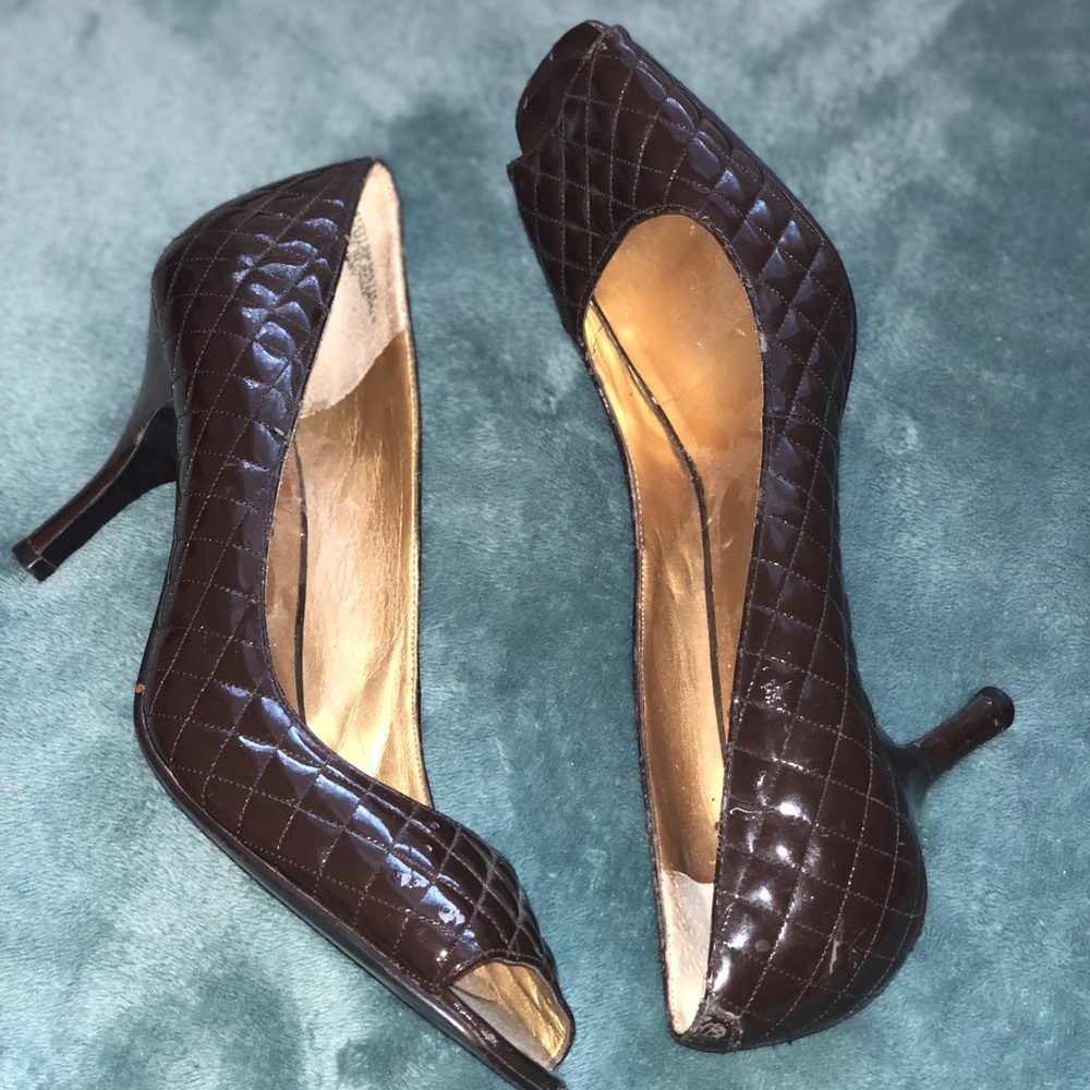 Heels - Picture 3 of 4